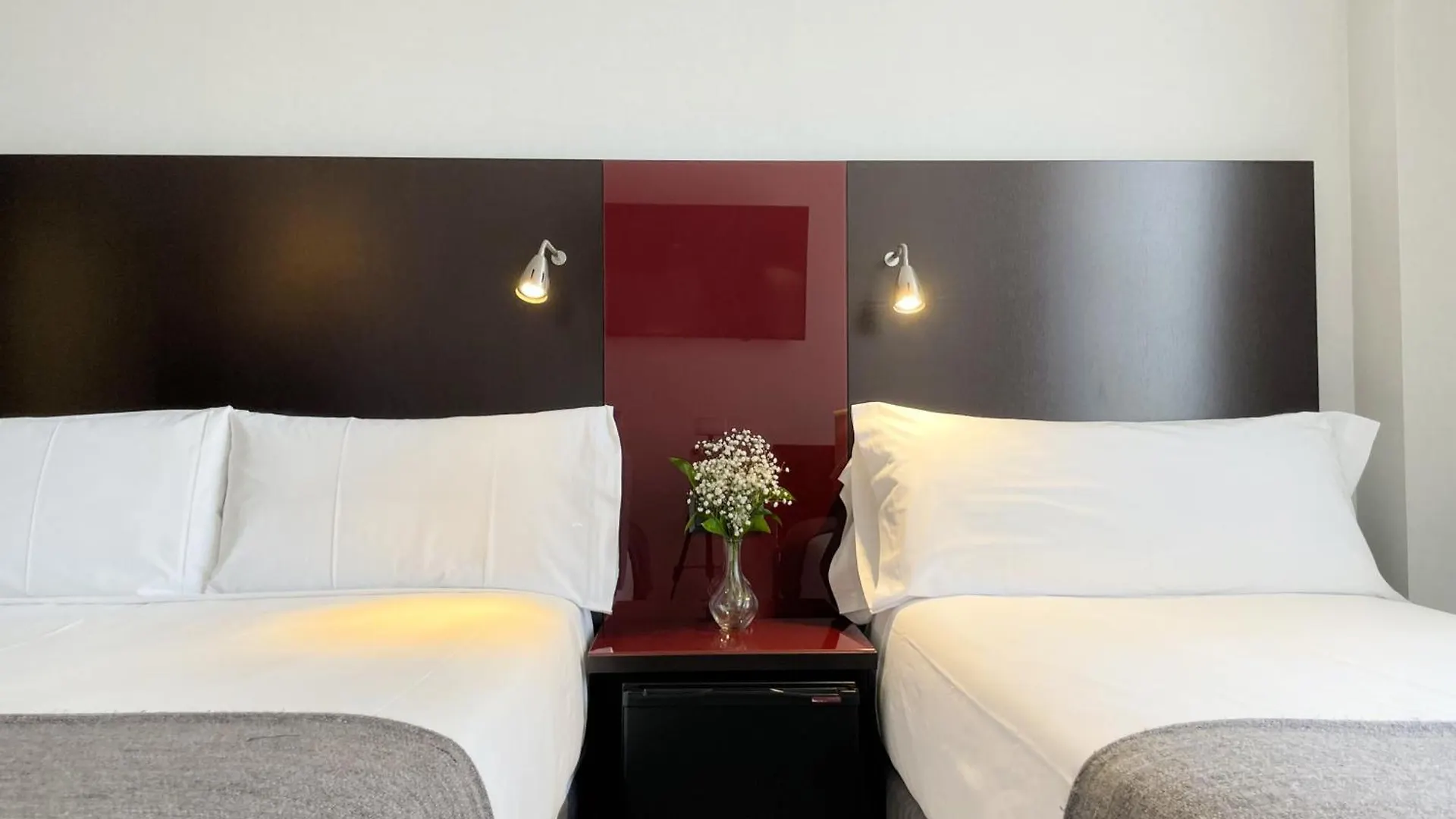 Sm Hotel Sant Antoni Барселона 3*,  Испания