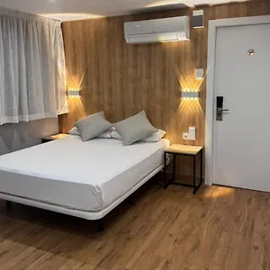 Medicis 2*, Barcelona Spanien