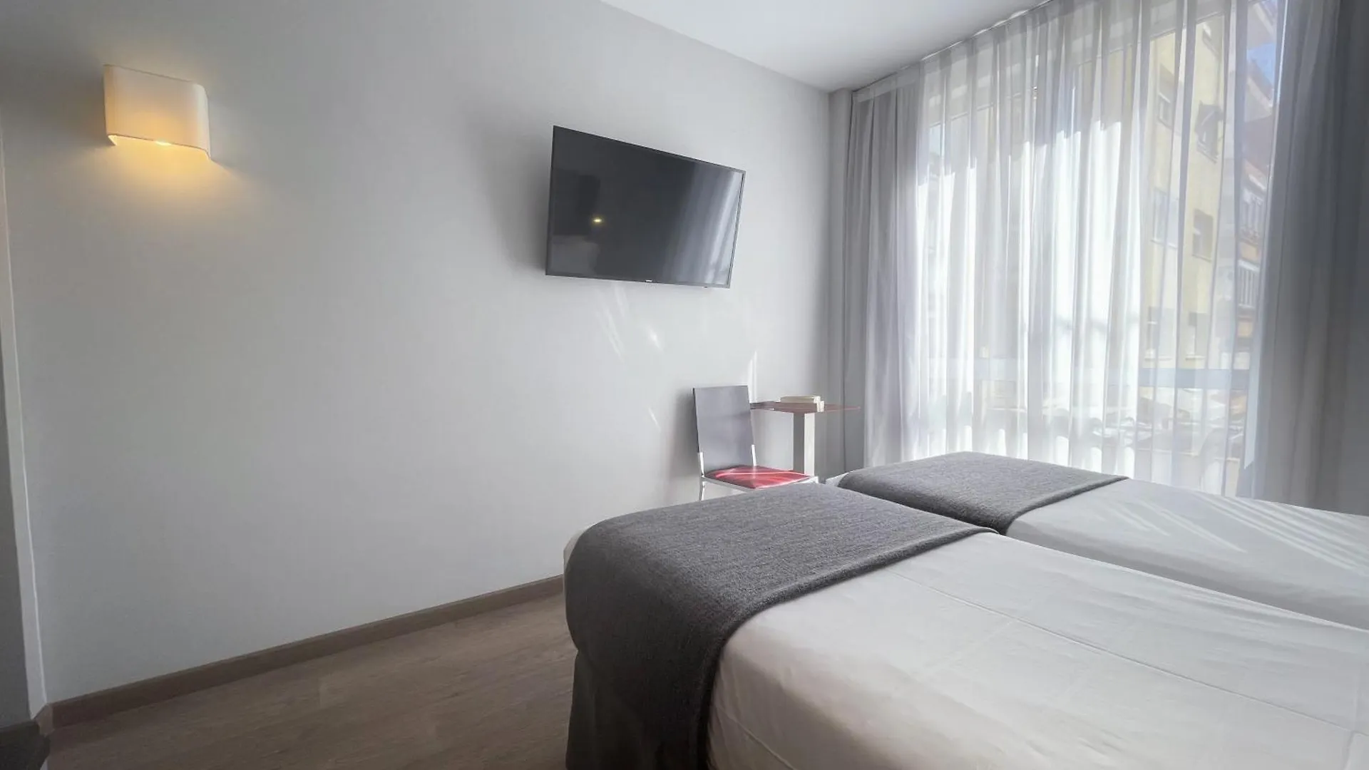 Sm Hotel Sant Antoni Barcelona 3*,